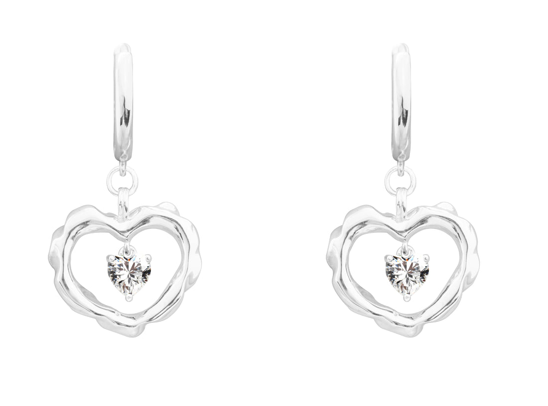 "Valoura" – Durchbrochene Herz-Ohrhänger mit doppeltem Zirkonia-Herz aus 925er Sterlingsilber