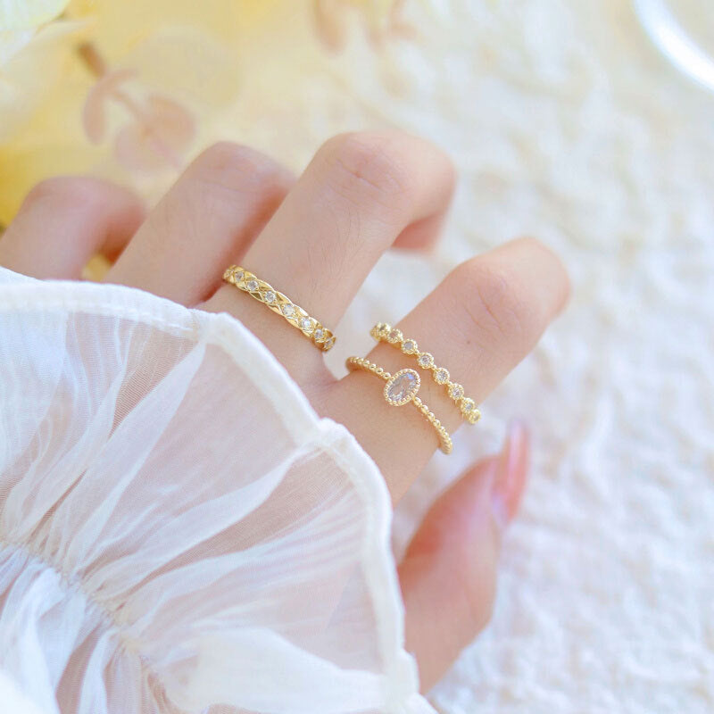 "Clarora" - Eleganter, verstellbarer 925er Silberring mit doppellagigem Design und Zirkonia.