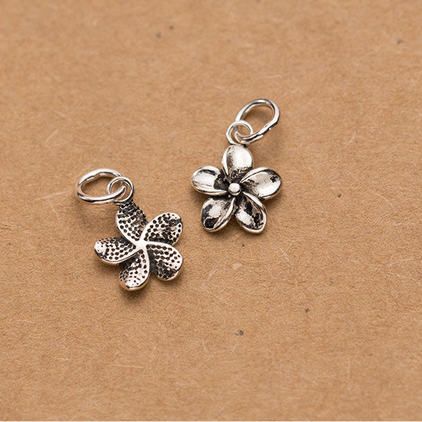 "Yviria" - Bauhinien-Blüten-Charm aus 925er Sterling Silber