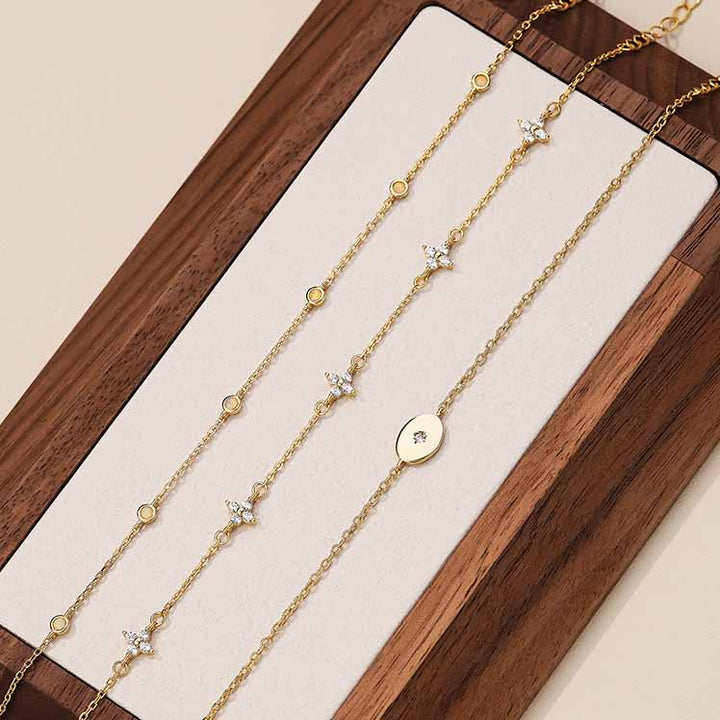 "Serenyra" - Armband mit CZ Vierblättrigem Kleeblatt und rundem Opal aus 925er Sterlingsilber