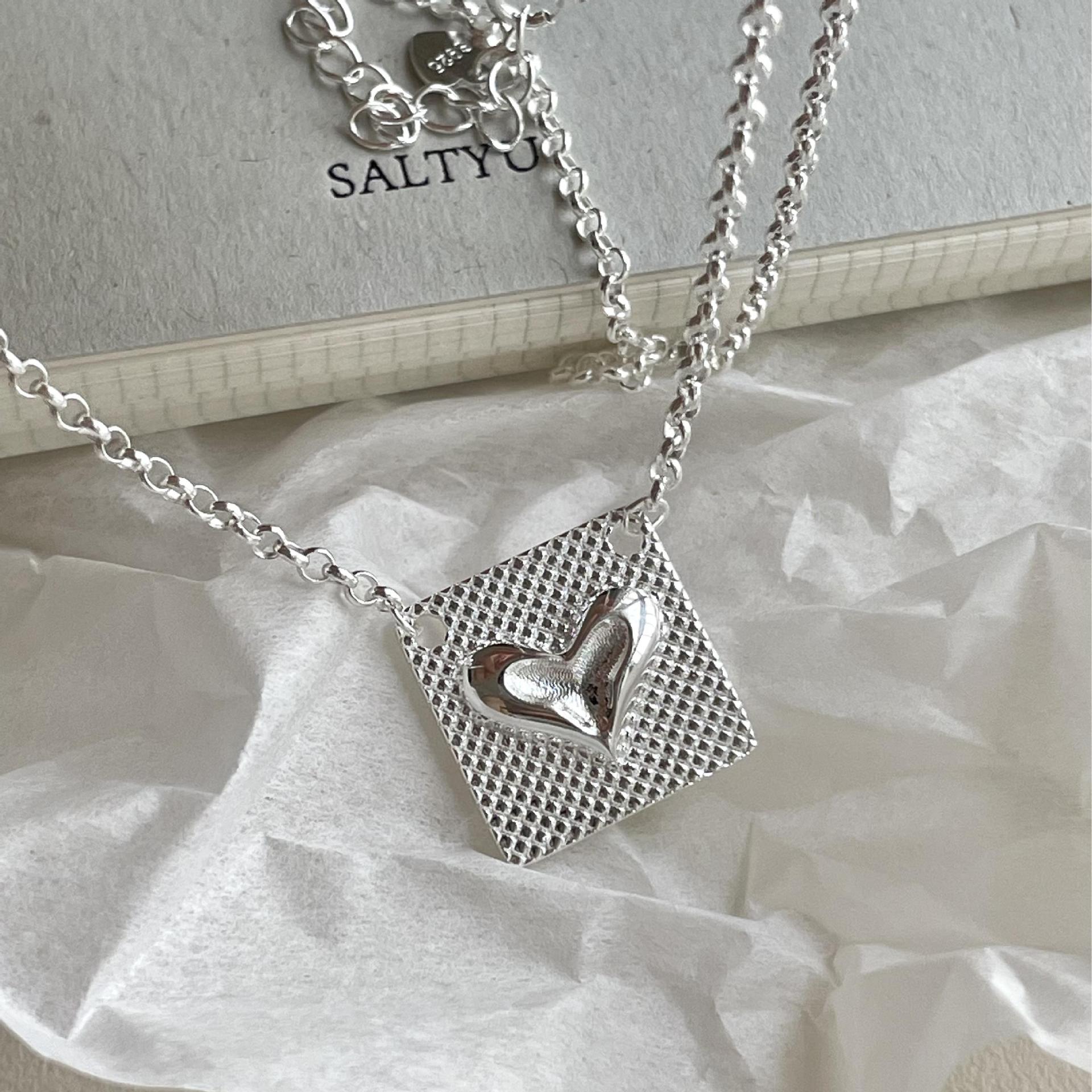 "Arivolia" - Vintage-Halskette mit quadratischem Herz aus 925er Sterlingsilber