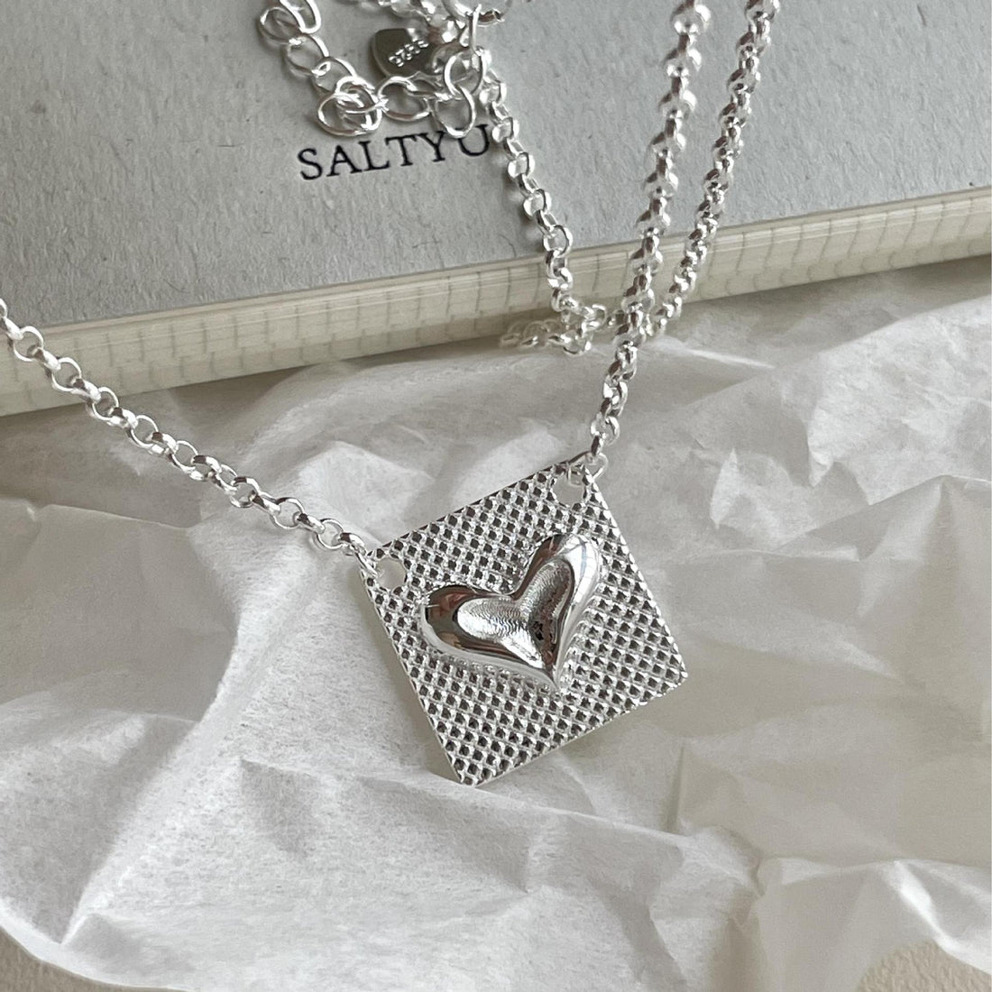 "Arivolia" - Vintage-Halskette mit quadratischem Herz aus 925er Sterlingsilber