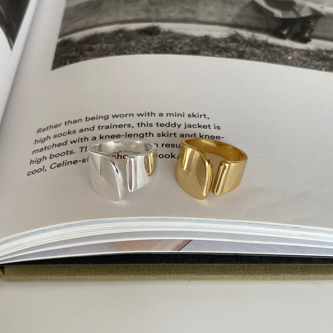 "Fanalya" - Geometrischer Hammerschlag-Armreif-Ring aus 925er Sterlingsilber, größenverstellbar