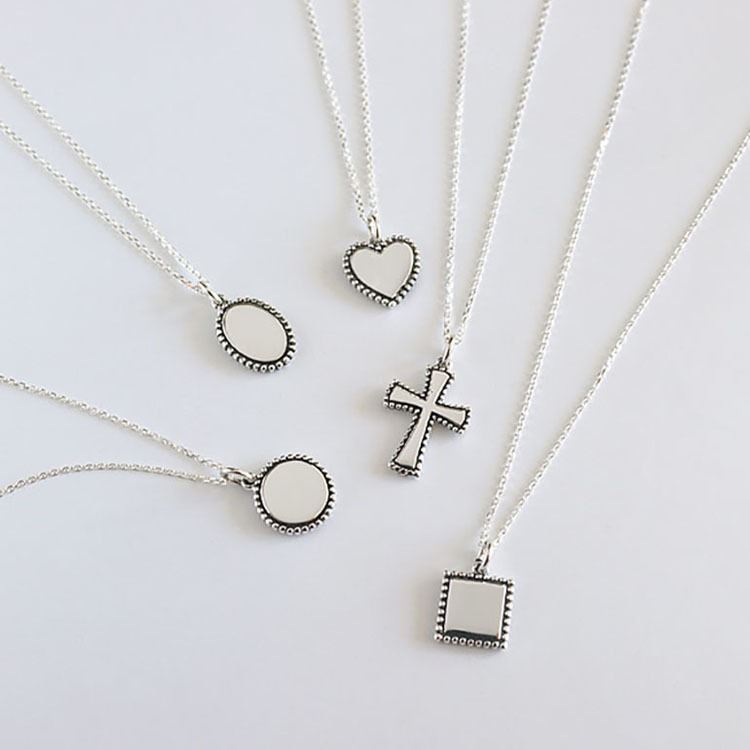 "Xeria" - Stilvolle Damenkette – Runde, Herz-, Quadrat- & Kreuz-Anhänger aus 925 Sterling Silber