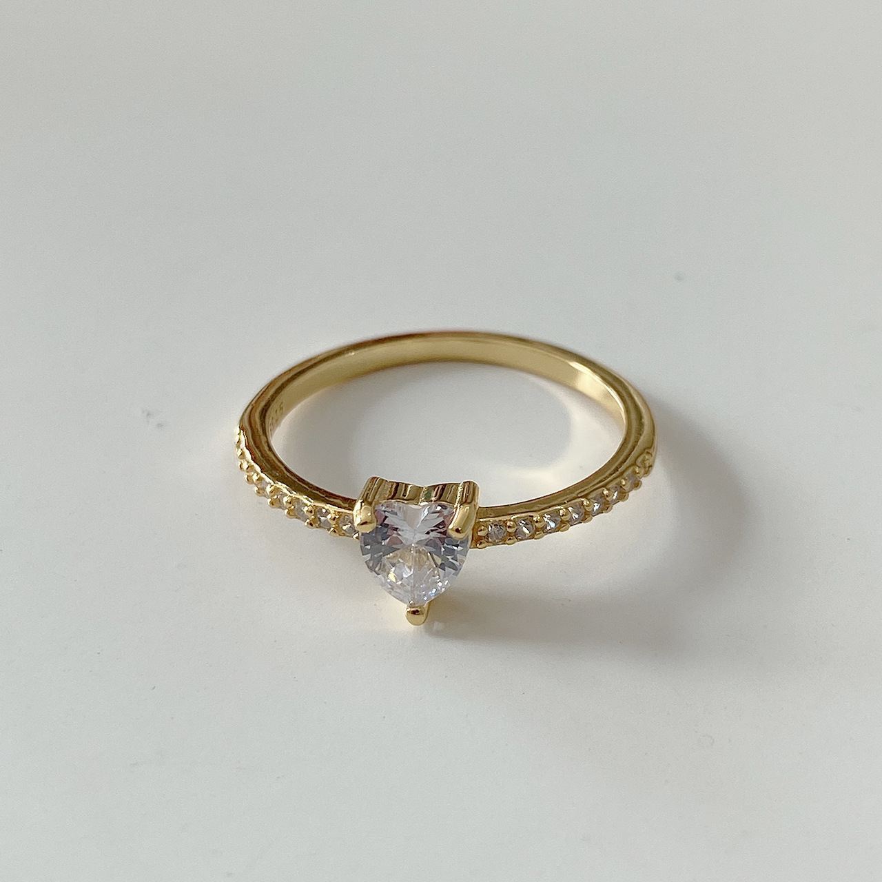 "Zirlona" - Ring aus Zirkonia-Herz 925er Sterlingsilber