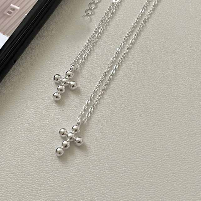 "Jesuria" - Schlichte Damenkette mit Perlenkreuz aus 925 Sterling Silber