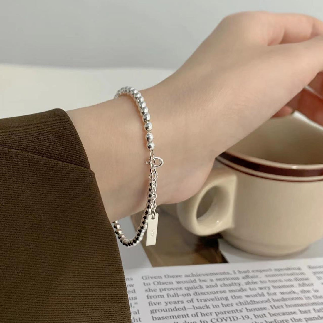 "Novira" - Armband mit runden Perlen aus 925er Sterlingsilber