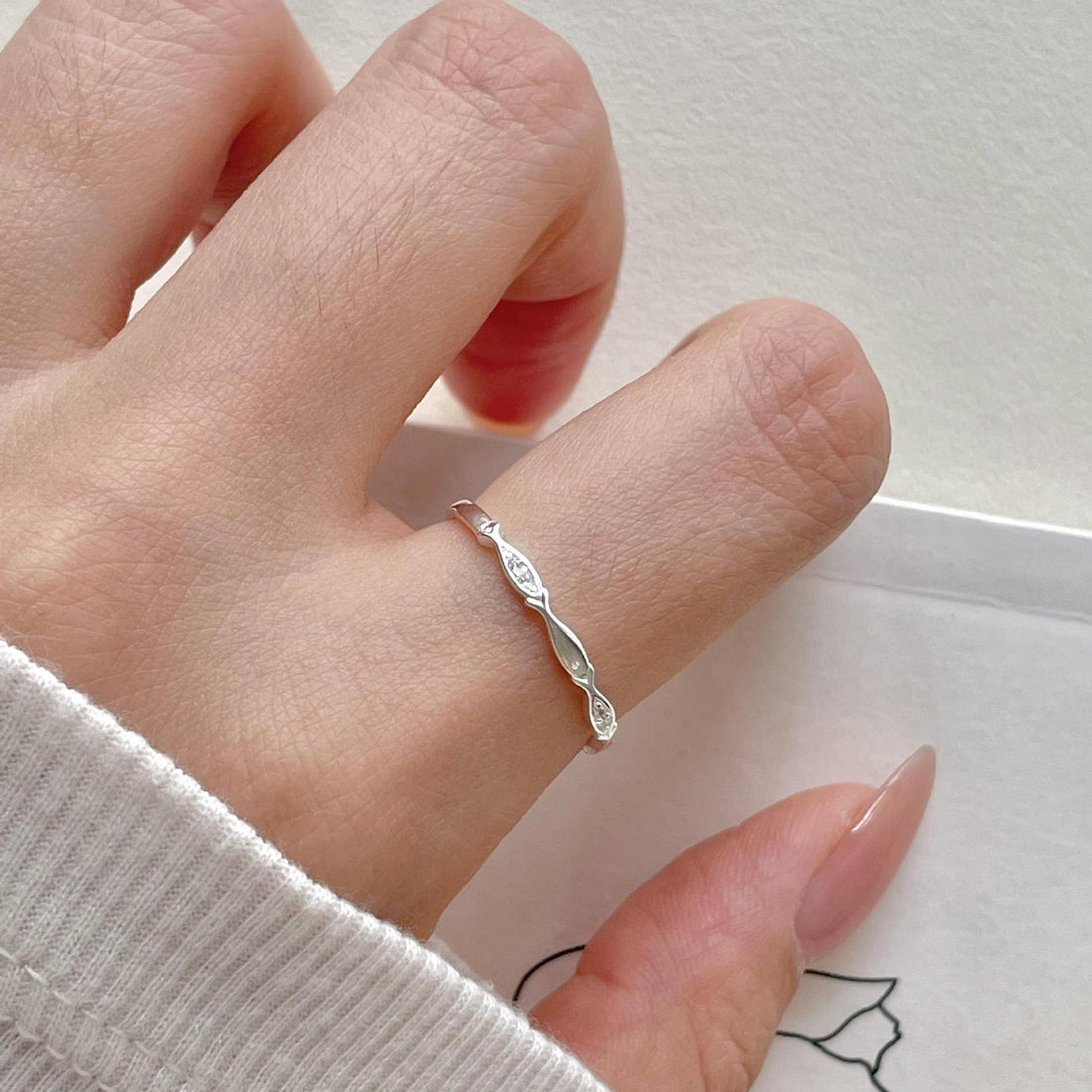 "Irolia" - Eleganter Damen-Ring aus 925er Sterlingsilber mit Zirkonia