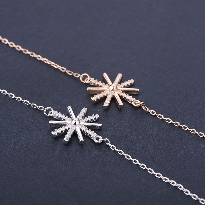 "Slavira" - Armband mit Schneeflocken-Anhänger aus 925er Sterlingsilber