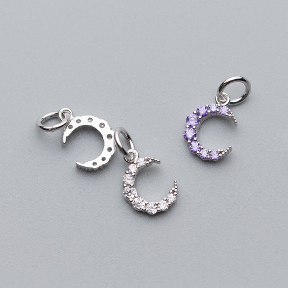 "Keria" - Sichelmond-Charm mit Zirkonia aus 925er Sterling Silber