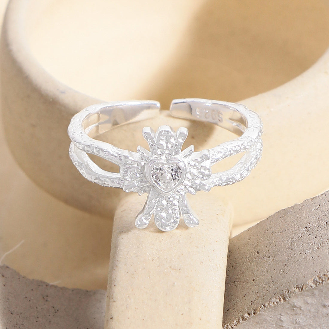 "Zirci" - Verstellbarer Ring mit funkelnden Herz & Zirkonia aus 925 Sterling Silber