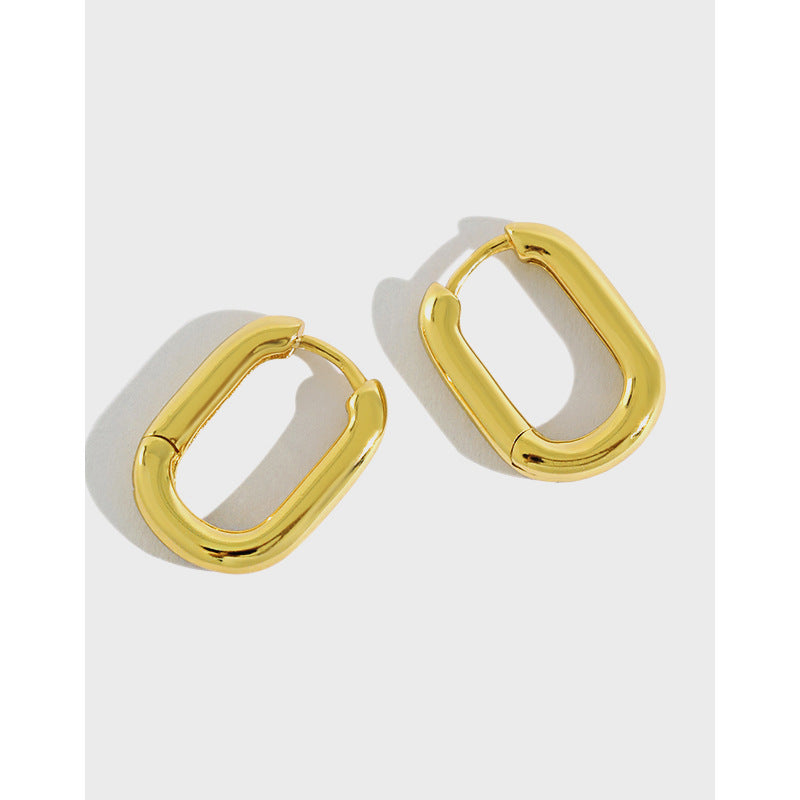 "Meliora" – Ohrringe mit retro-inspirierten ovalen Ringen und runden Ohrverschlüssen aus 925er Sterlingsilber