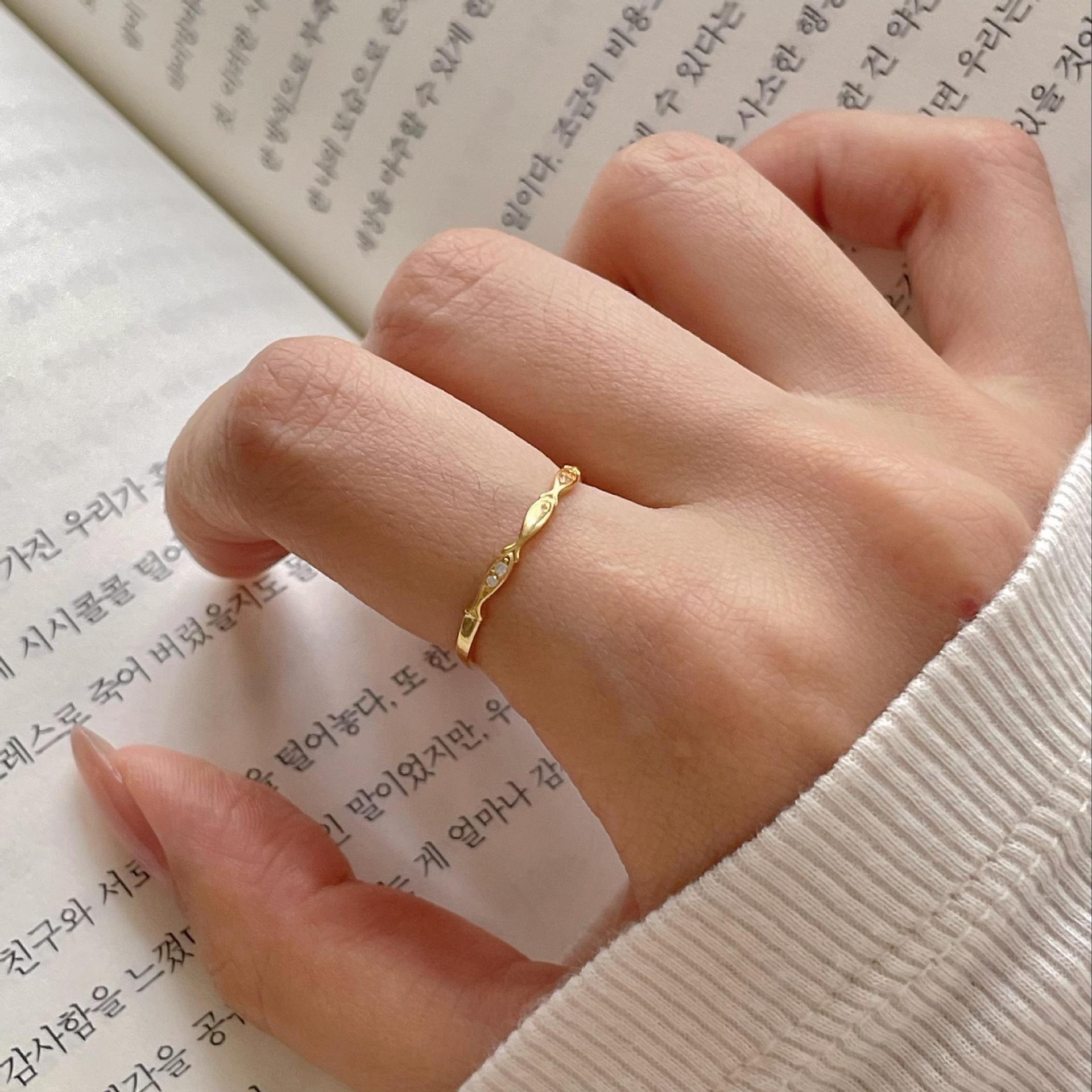 "Irolia" - Eleganter Damen-Ring aus 925er Sterlingsilber mit Zirkonia