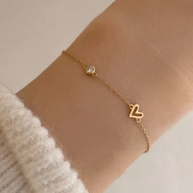 "Halessia" - Armband mit goldenem, rundem CZ-Bubble und hohlem Herz aus 925er Sterlingsilber