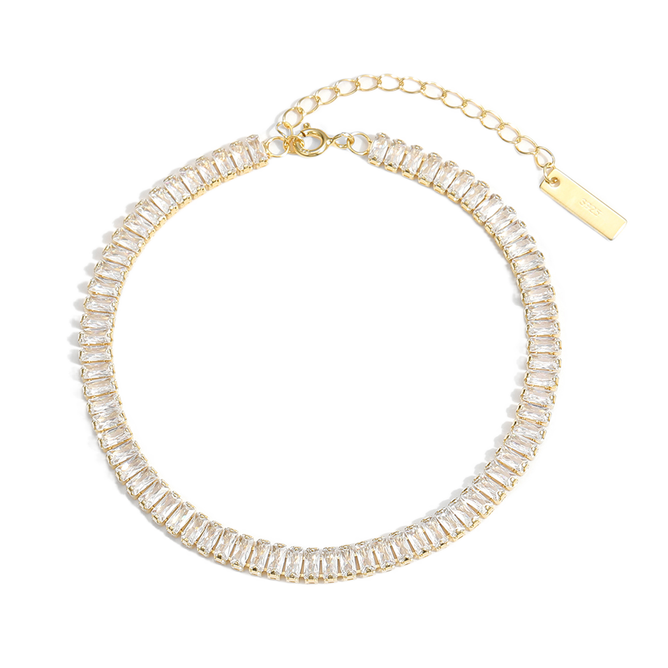 "Veyloria" - Elegantes Armband aus 925er Sterlingsilber mit rechteckigen Zirkonia und geometrischem Design