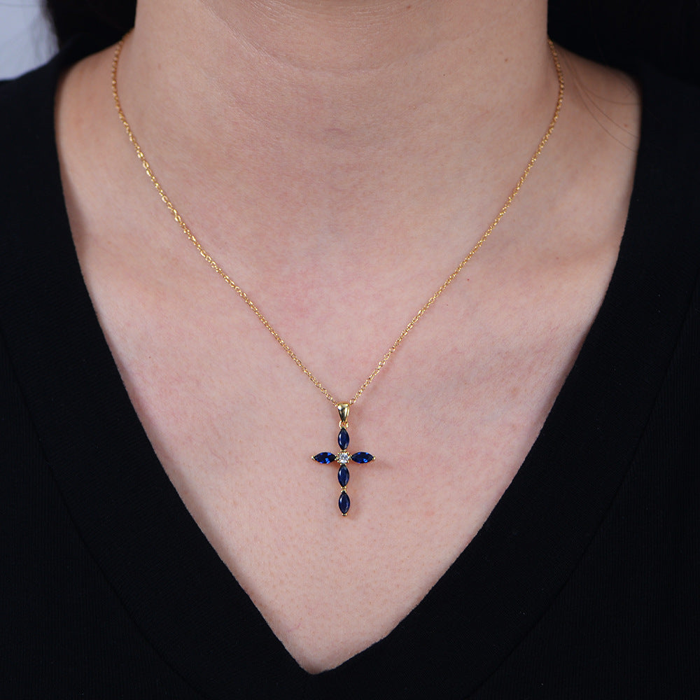 "Sacrelia" - Kreuz-Halskette mit blauem ovalem Kreuz aus Zirkonia, 925er Sterlingsilber