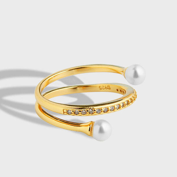 "Edrunja" - Verstellbarer Ring mit doppellagiger Perlmuttperle und Zirkonia aus 925er Sterlingsilber