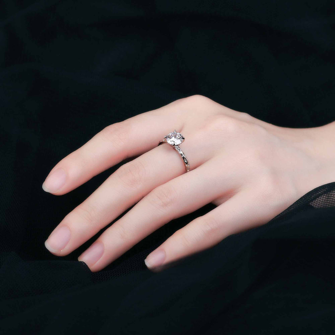 "Alysira" – Runder Zirkonia-Statement-Ring, verstellbar aus 925er Sterlingsilber