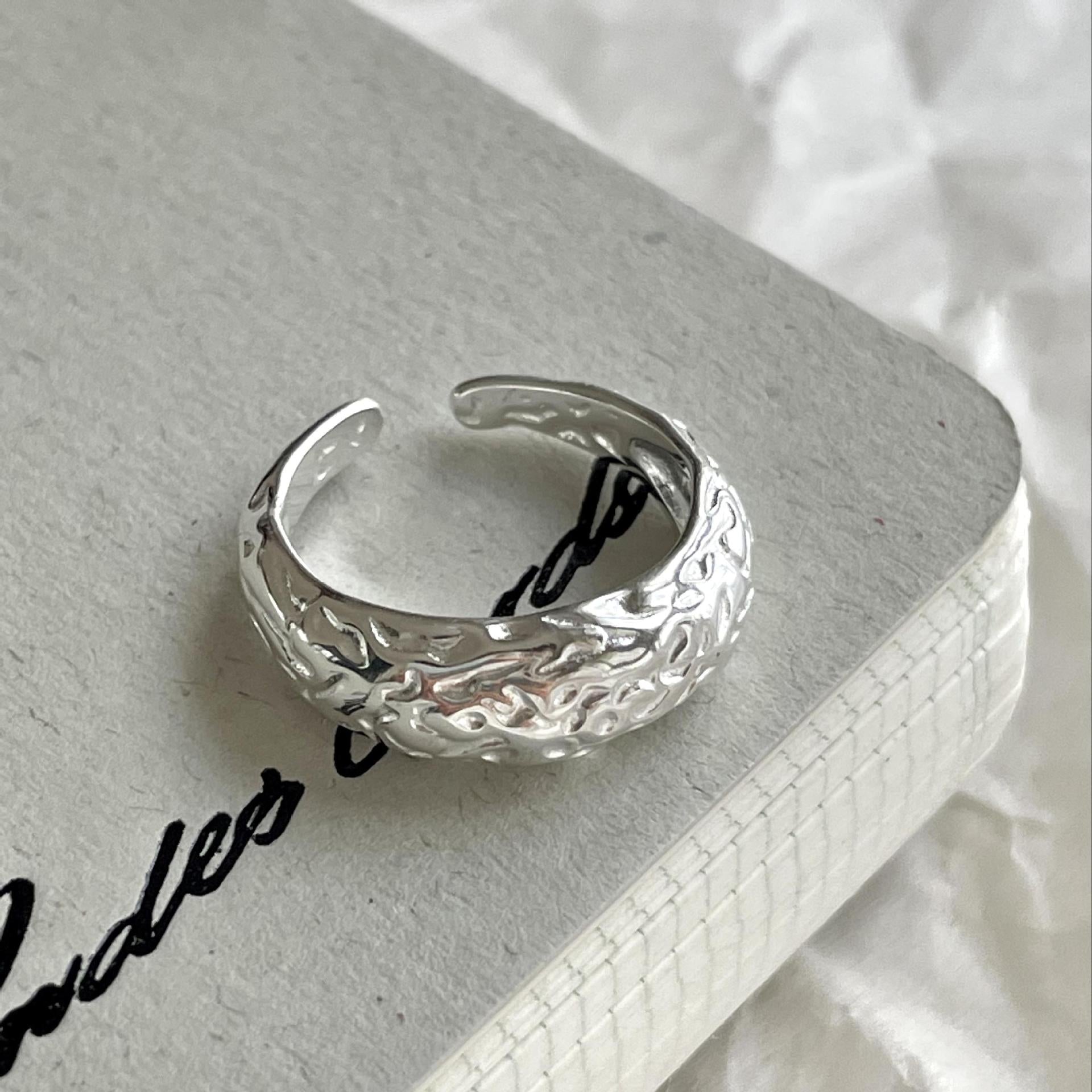 "Celiloria" - Verstellbarer Damen-Ring mit klassischem Muster aus 925er Sterlingsilber